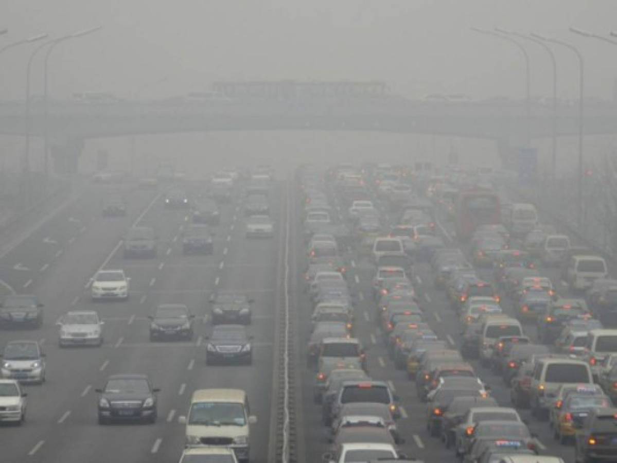 China restringe uso de vehículos debido a la contaminación