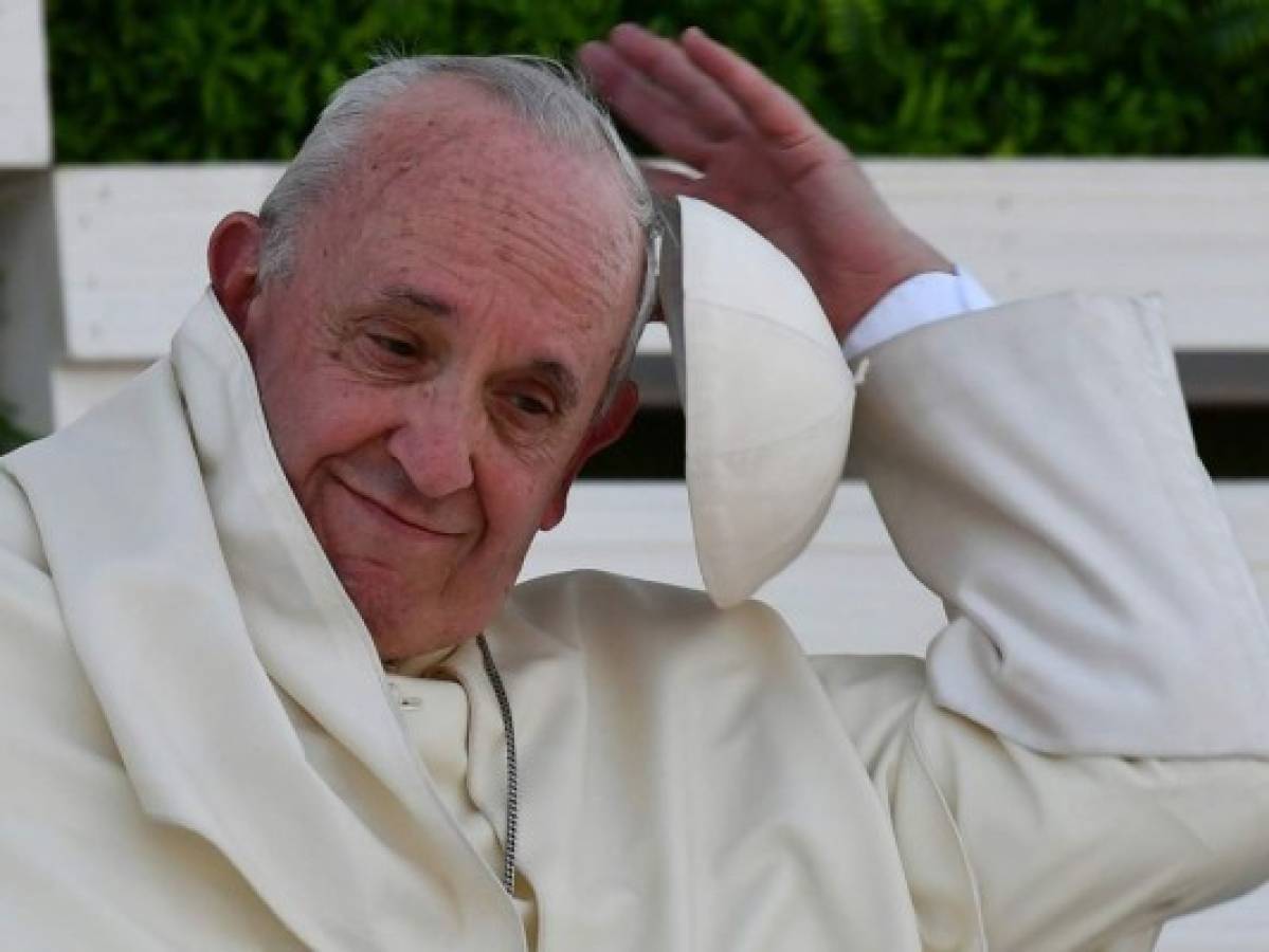 Chilenos víctimas de abuso acusan al papa Franscisco de desoír denuncias contra curas