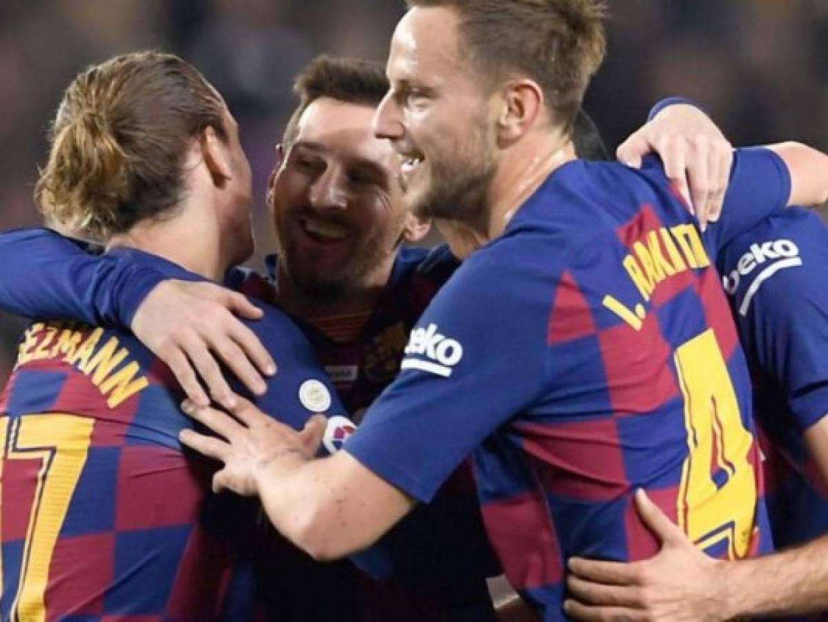 Barcelona gana 1-0 al Granada en el debut de Setién y regresa al liderato