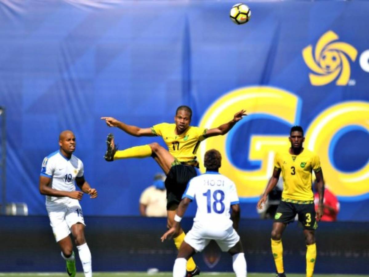 Jamaica vence a Curazao 2-0 en Grupo C de Copa Oro