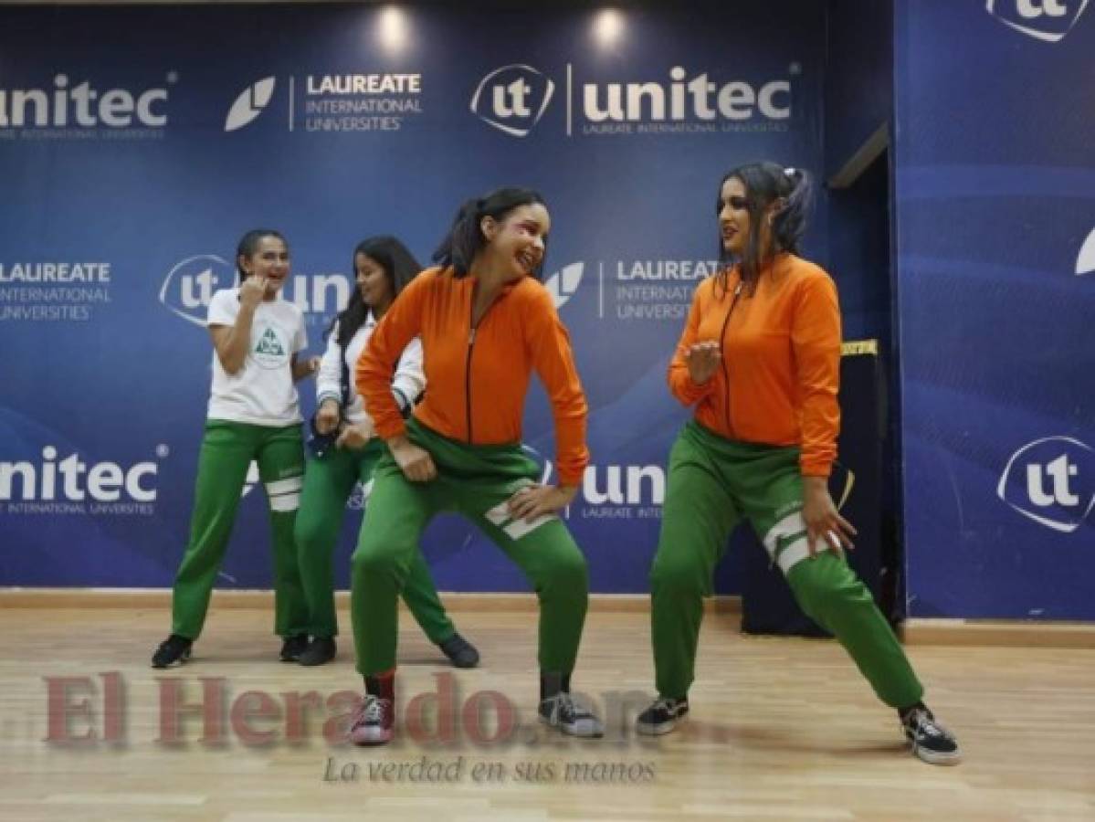 Momento en el que Alejandra Varela y sus compañeros del Instituto Jean Piaget realizaban su presentación coreográfica. (Fotos: Marvin Salgado / EL HERALDO)