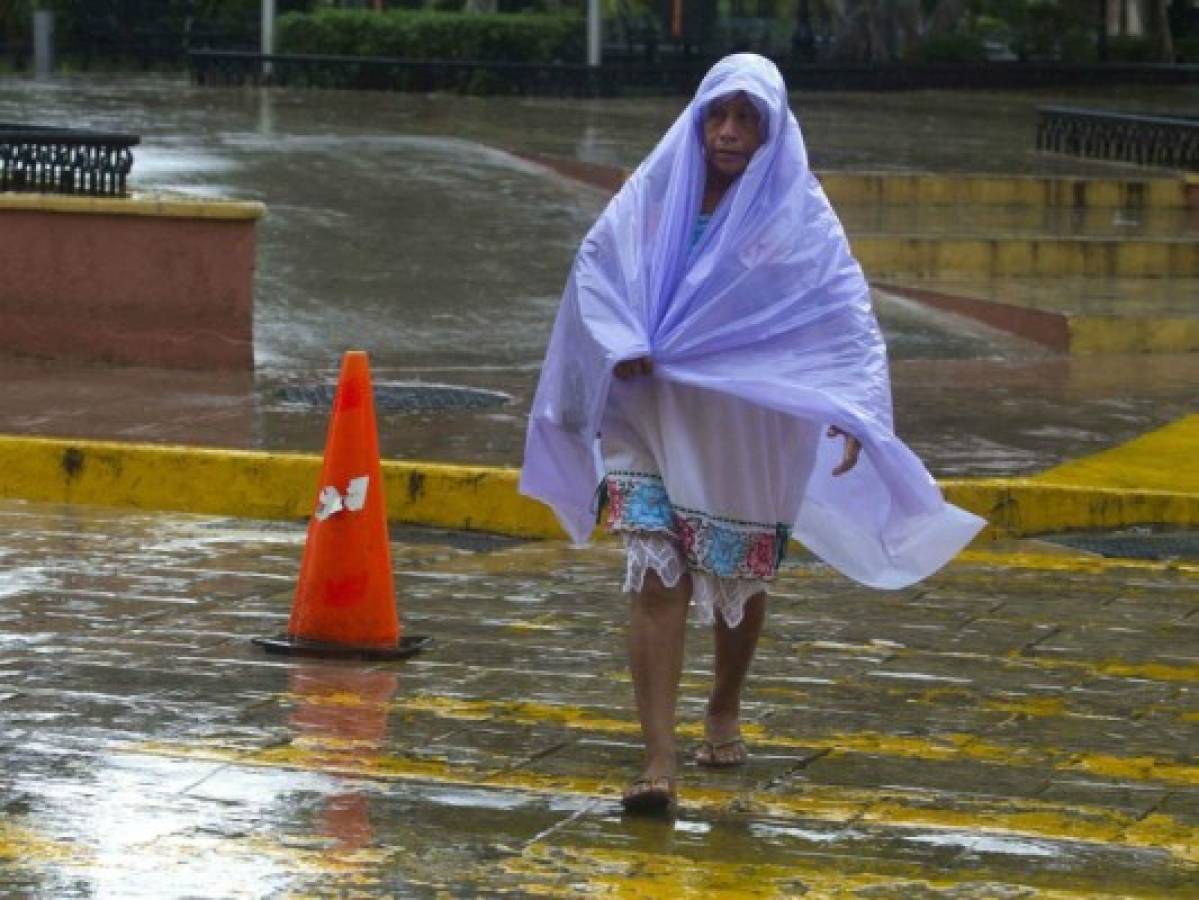 México espera segundo embate de la fortalecida tormenta Franklin
