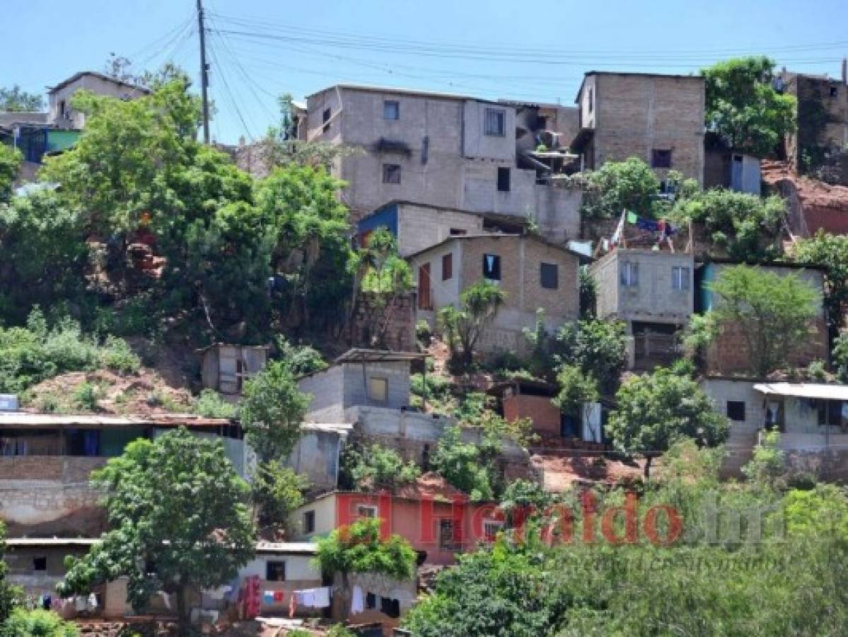 Lluvias y fallas en la construcción dejan casas dañadas en la capital