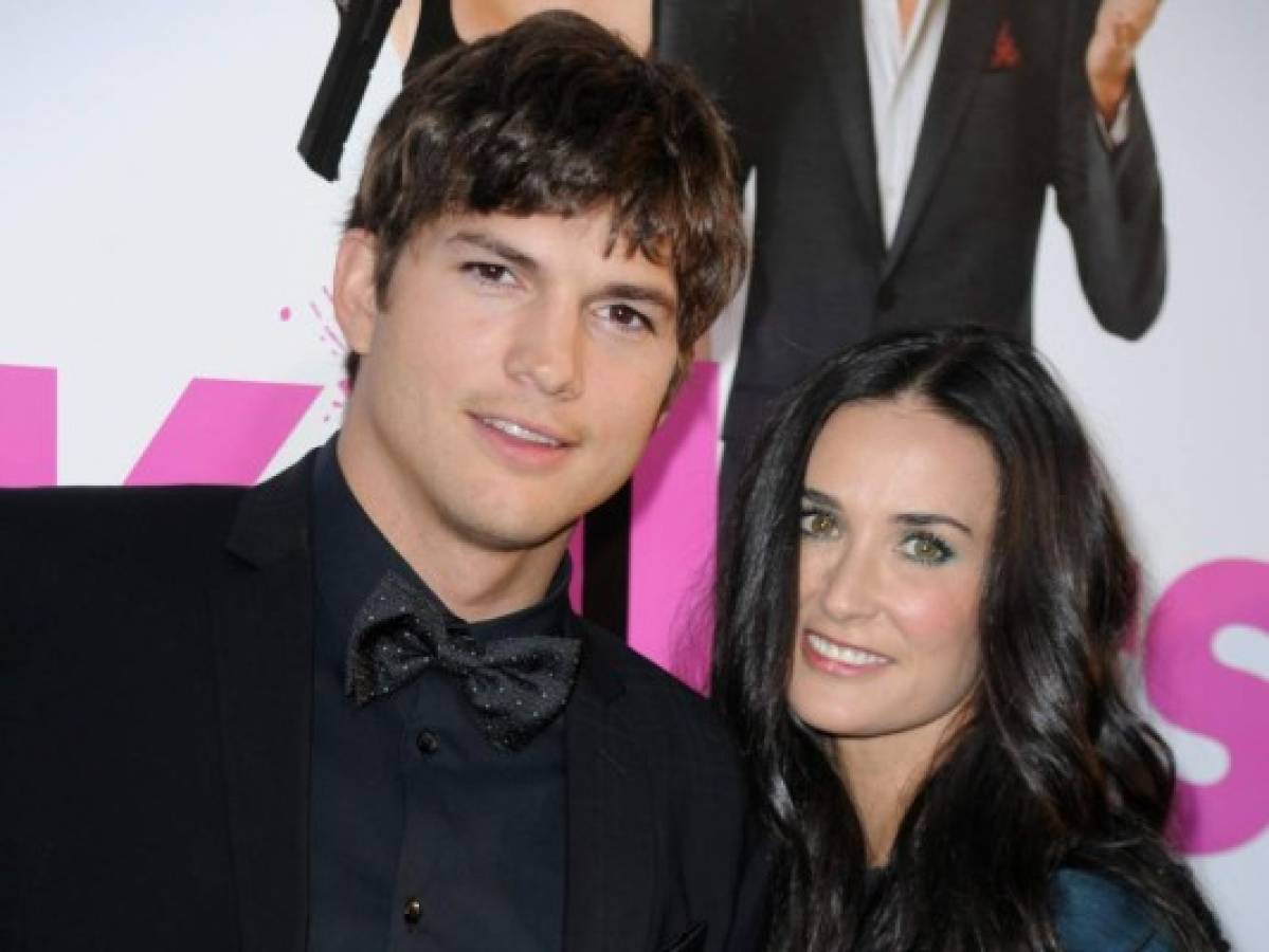 Demi Moore aún sufre por su ruptura con Ashton Kutcher