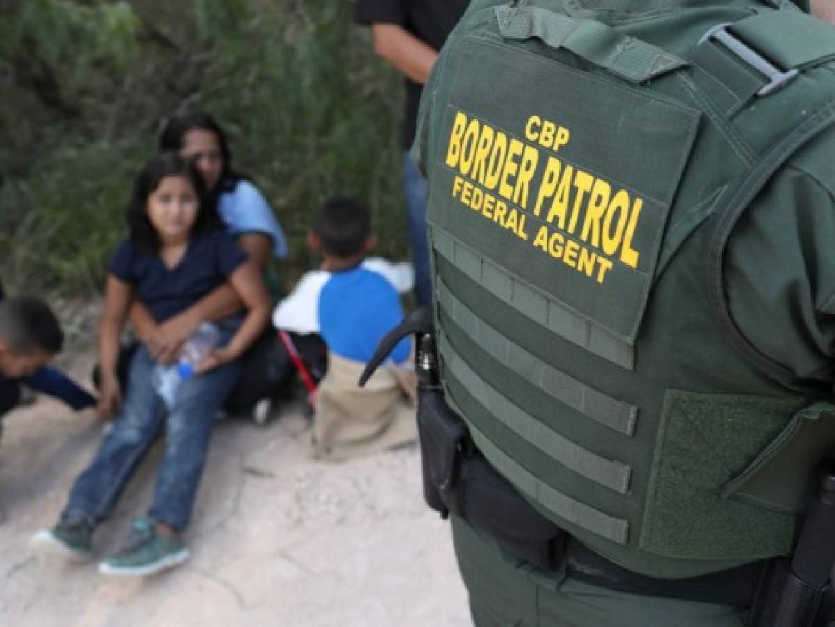 Más de 2,300 niños ya fueron separados de sus familias en frontera sur de Estados Unidos