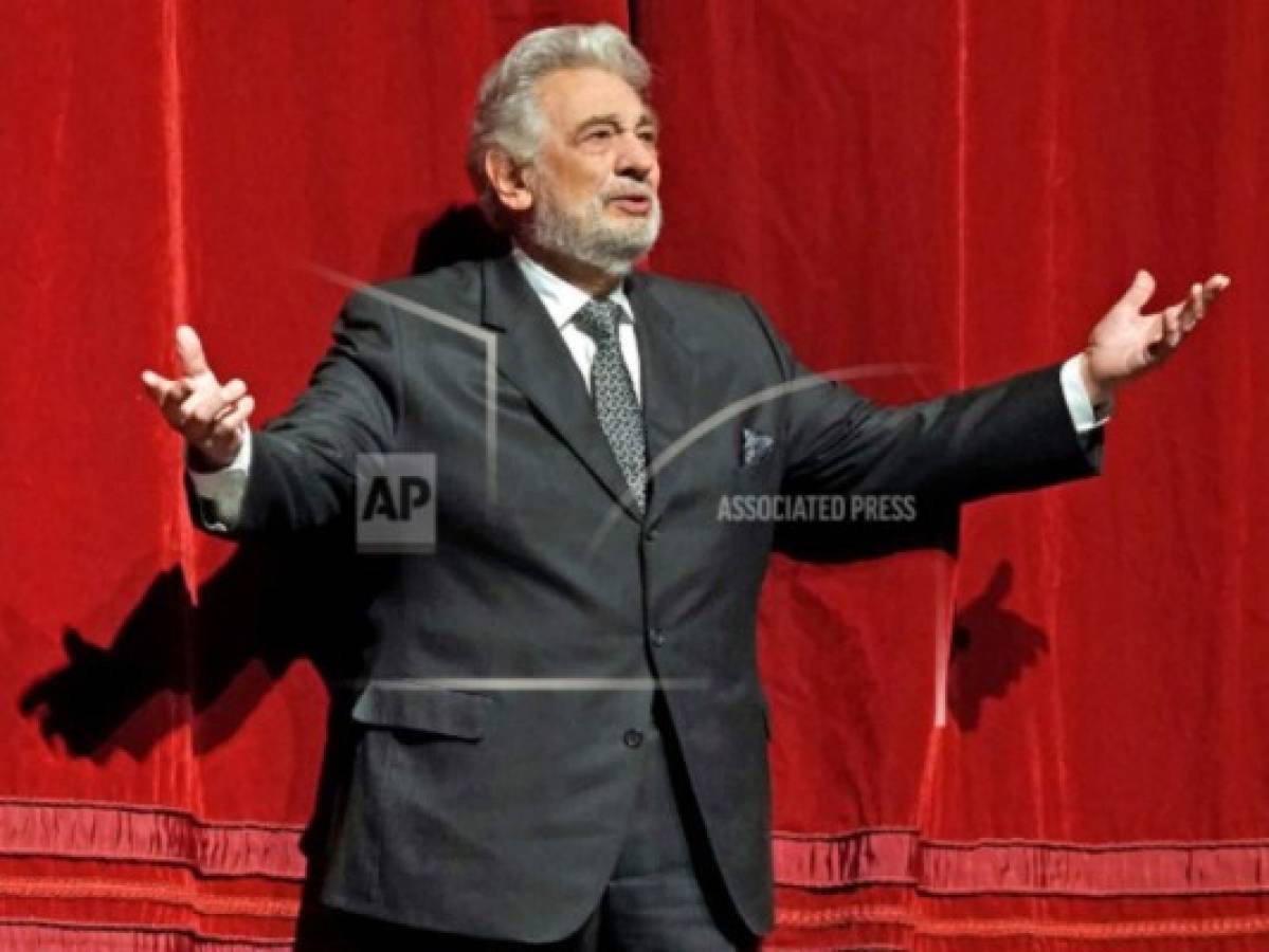 Festejan a Plácido Domingo por su 50 aniversario con el Met