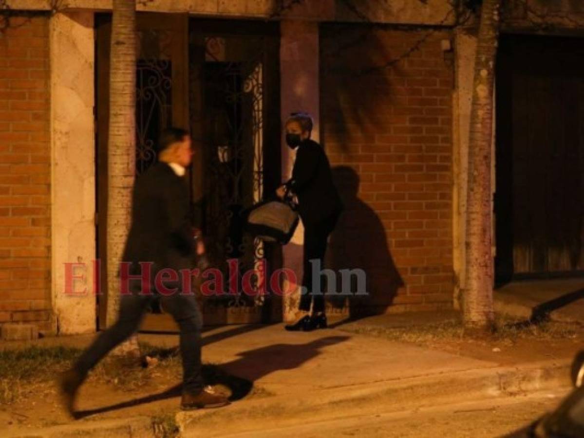 Resguardada por agentes policiales: así amanece la residencia de Xiomara Castro (FOTOS)