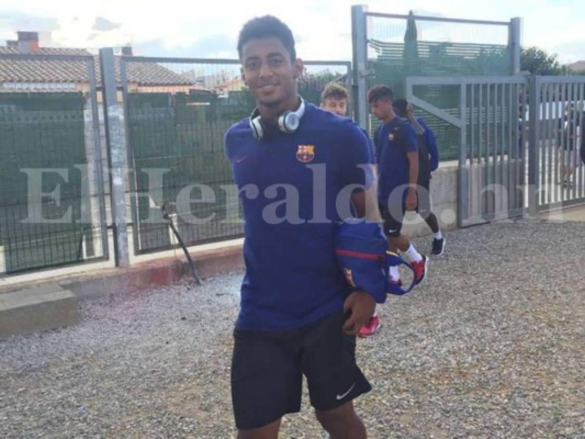 Anthony Choco Lozano antes de su debut con el Barcelona B de España. (Foto: Cortesía Auxy Lagos)