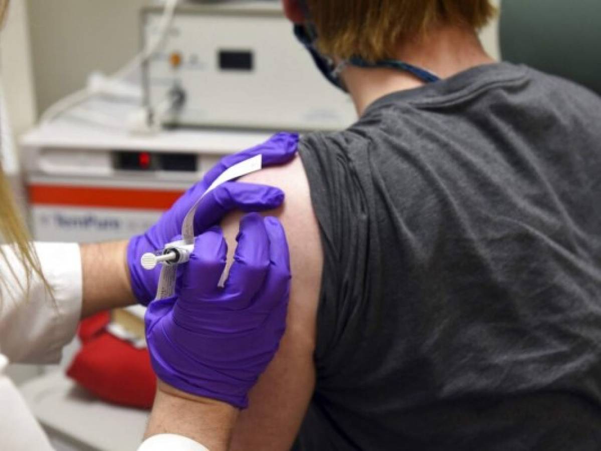Encuesta: Solo 50% en EEUU aceptaría vacuna contra Covid-19 