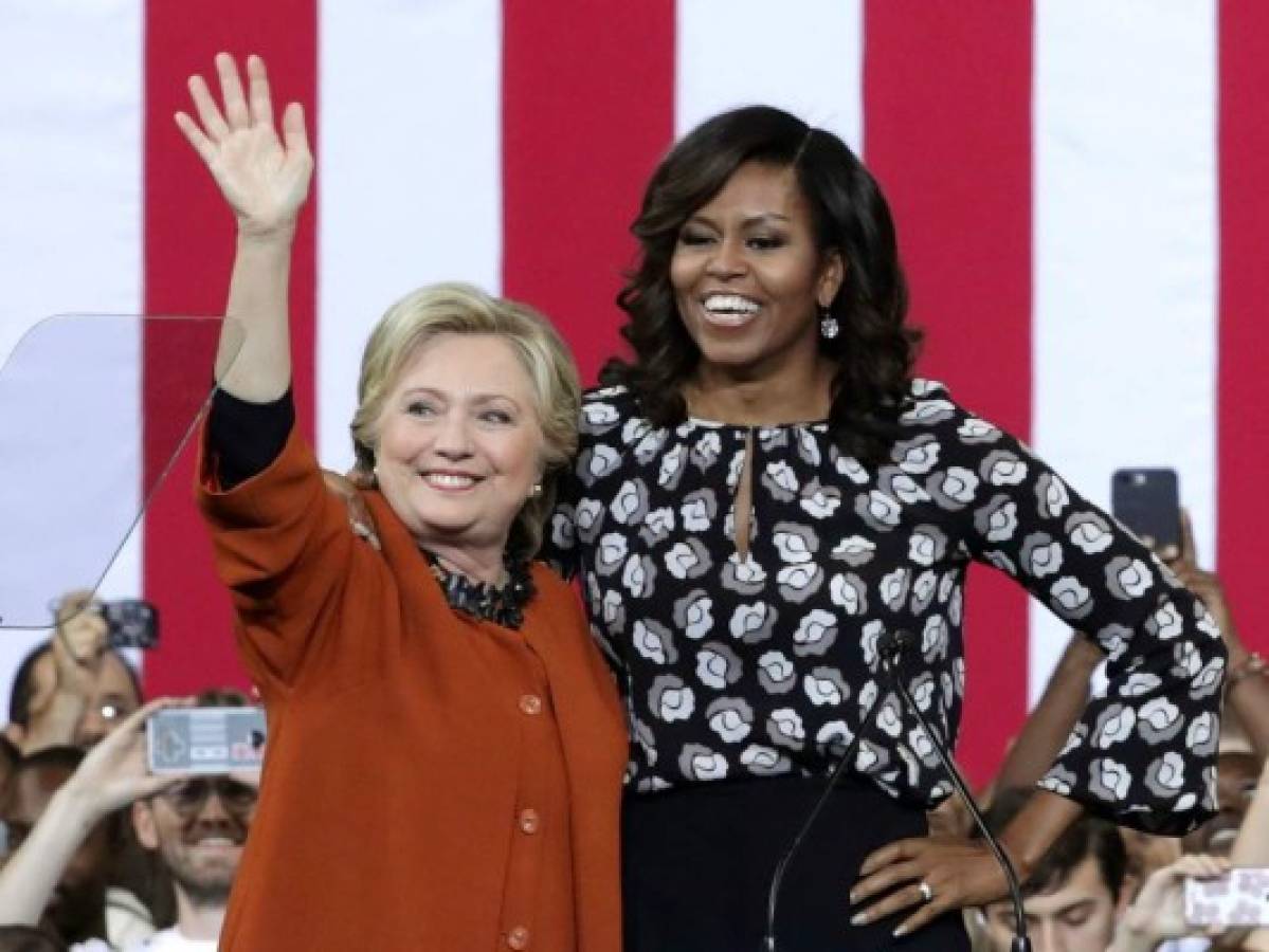 Michelle Obama se deshace en elogios a Clinton en primer acto de campaña conjunto
