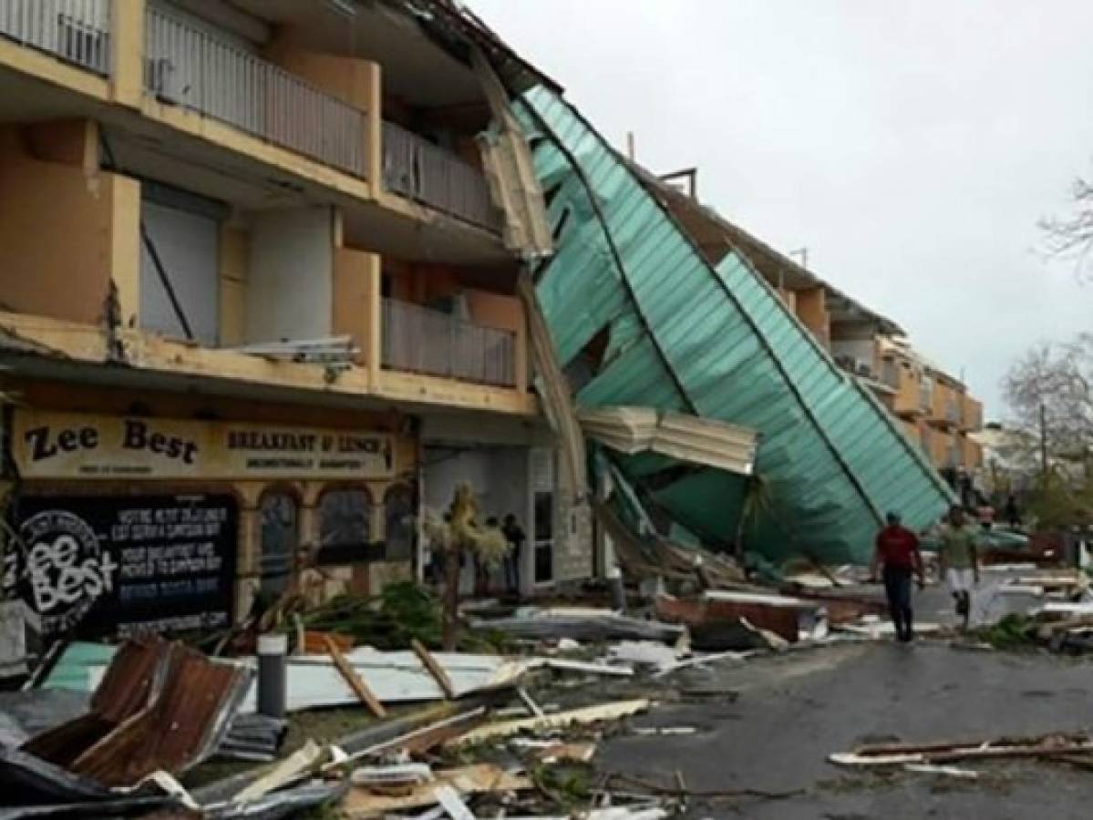 Muertos por Irma llegan a 10, aumenta amenaza para Florida