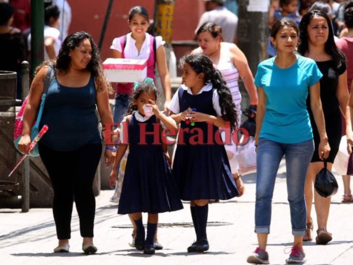 Algunas madres ya fueron festejadas por sus hijas. Foto: Alex Pérez/DIARIO EL HERALDO.