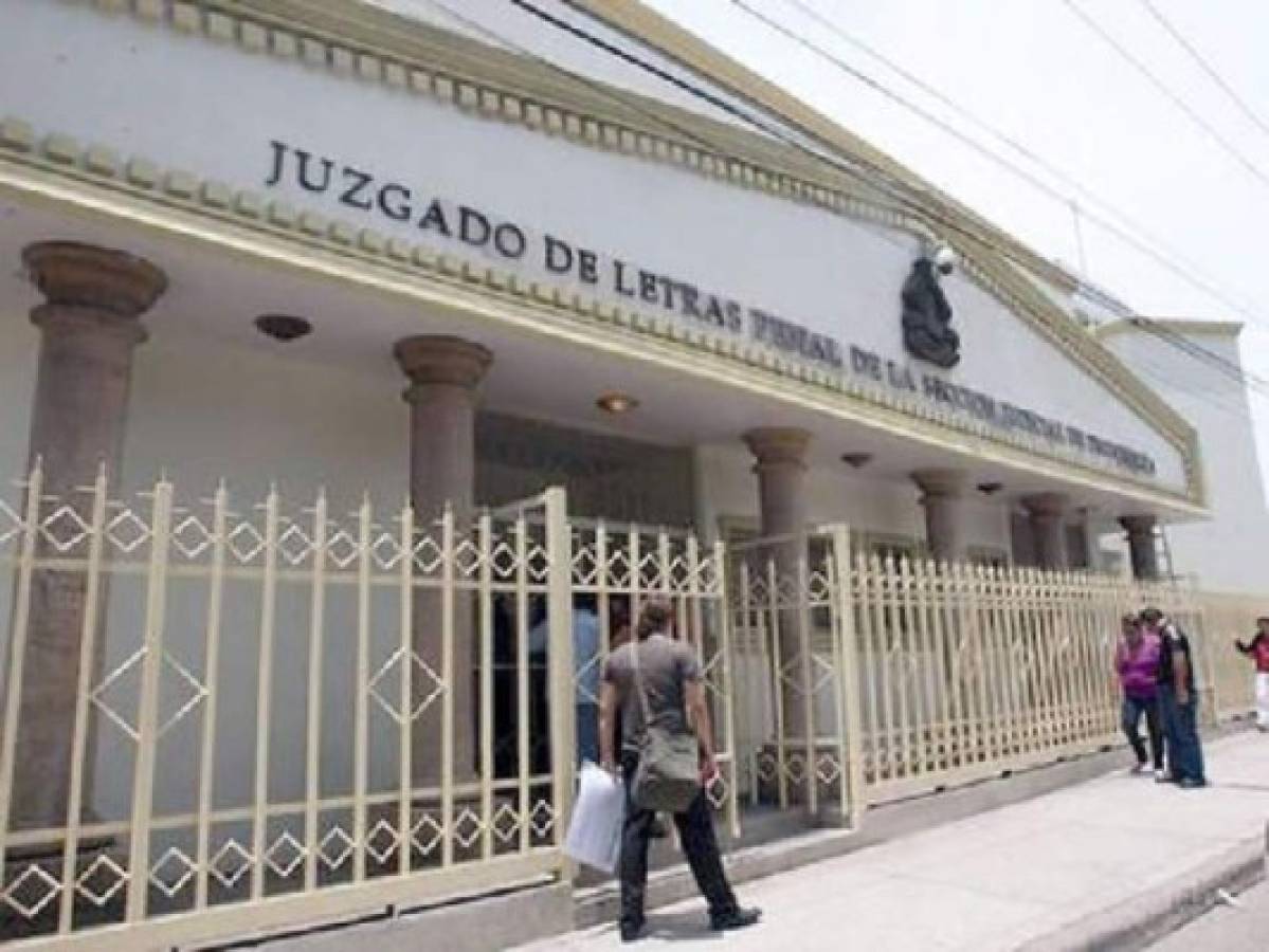 Postergan juicio por ausencia de fiscales