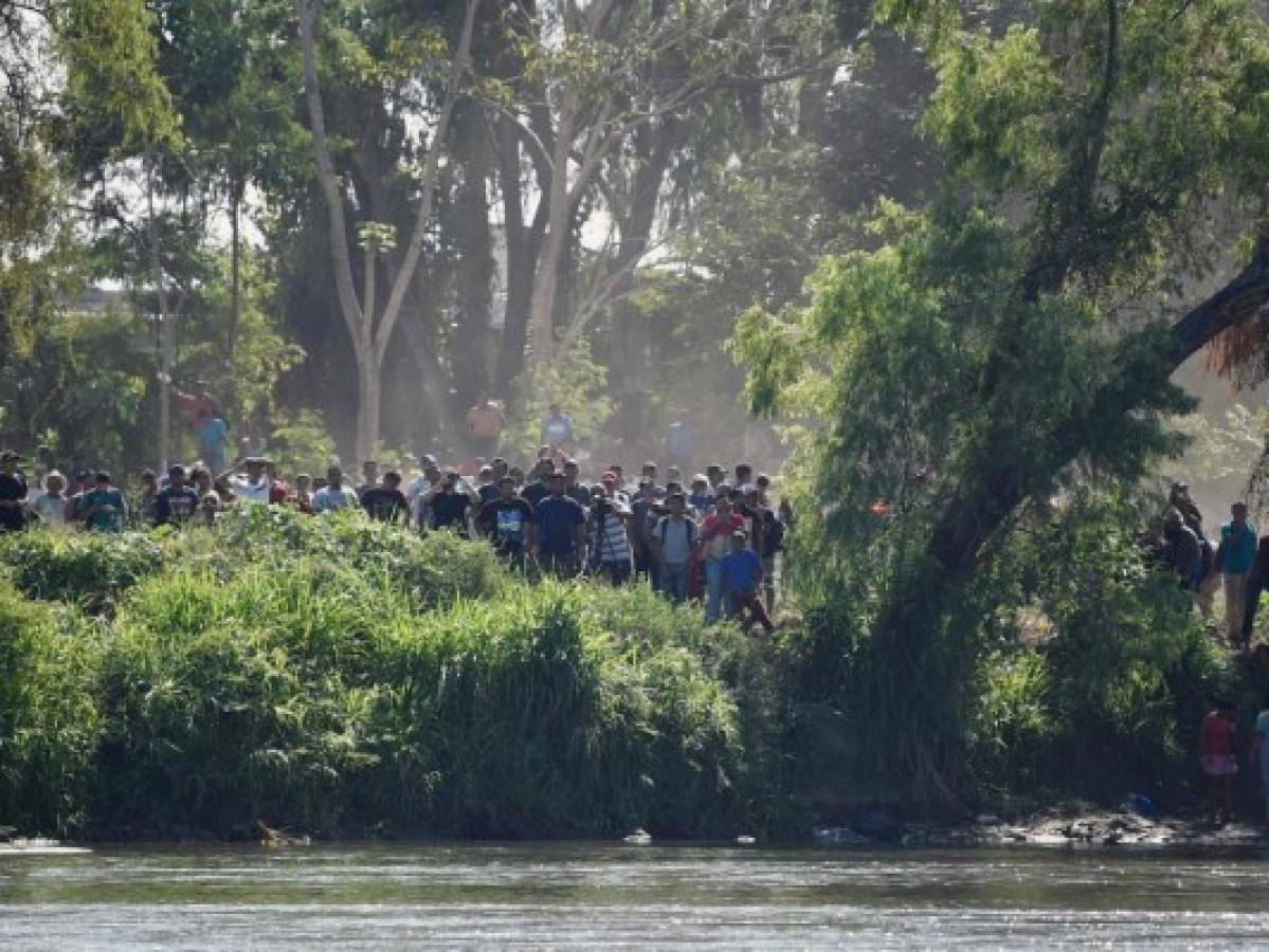 México intenta dialogar con migrantes para que desistan de cruzar