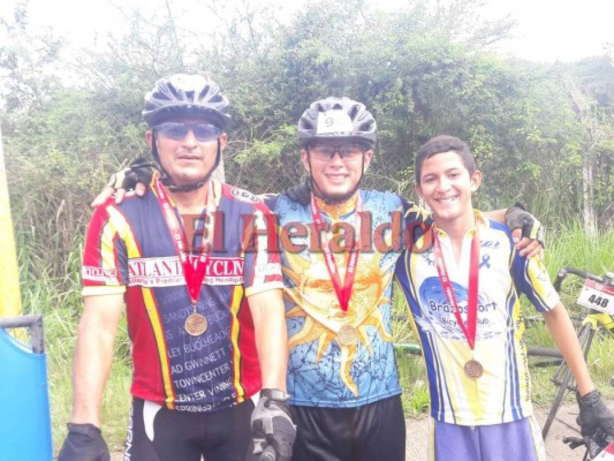 Los Gonzáles, de Las Torres a la pista de la Sexta Vuelta Ciclística