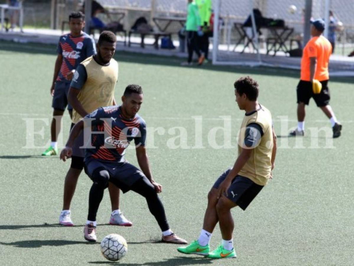 Guillermo Sierra y Jhon Henry Sánchez ya sudaron la camiseta del equipo merengue