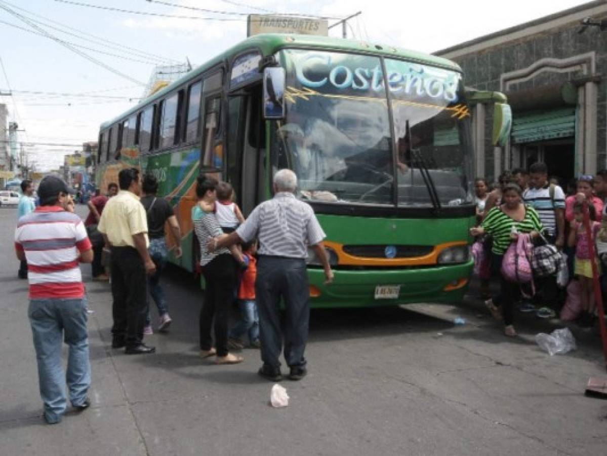 Fuertes operativos en terminales de buses interurbanos en la capital de Honduras