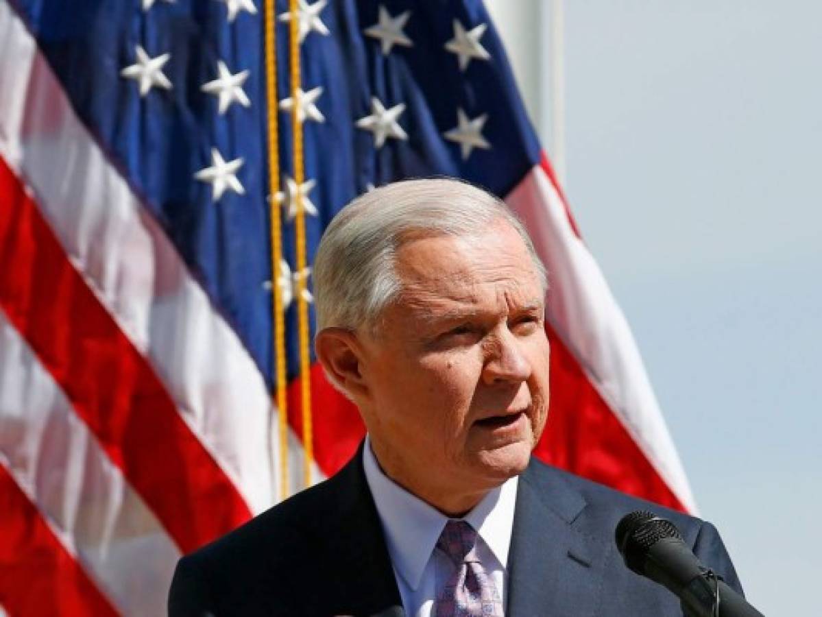 Secretario de Justicia de Estados Unidos, Jeff Sessions esboza plan de inmigración