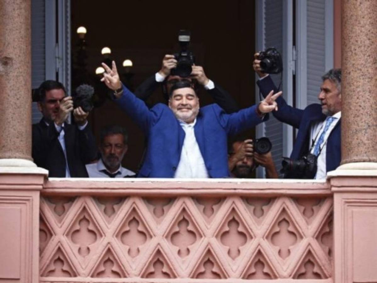 Maradona se reúne con presidente argentino Alberto Fernández