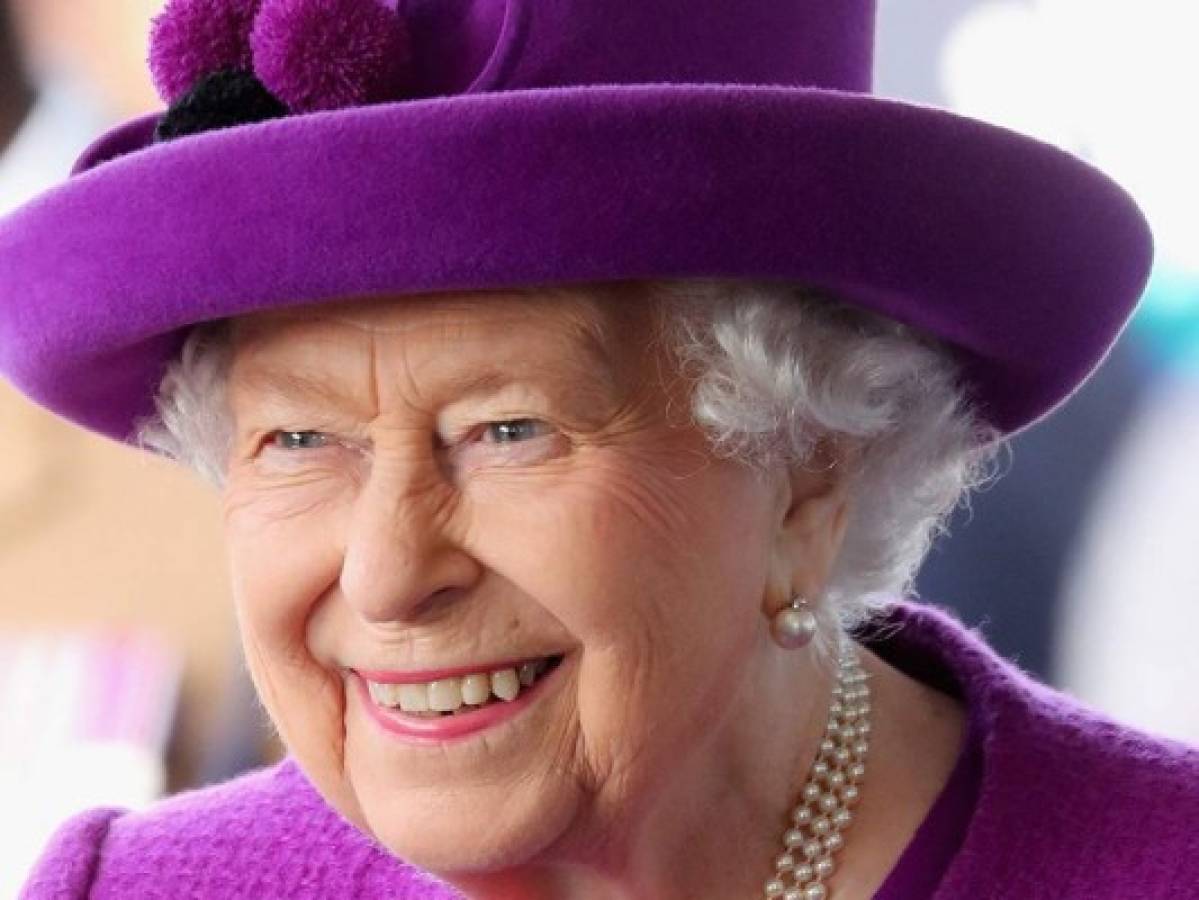 Reina Isabel II agradece 'apoyo y amabilidad' recibidos tras muerte de Felipe   