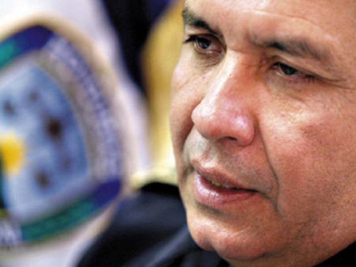 Destituyen a Ricardo Ramírez del Cid de la dirección de la Policía Nacional