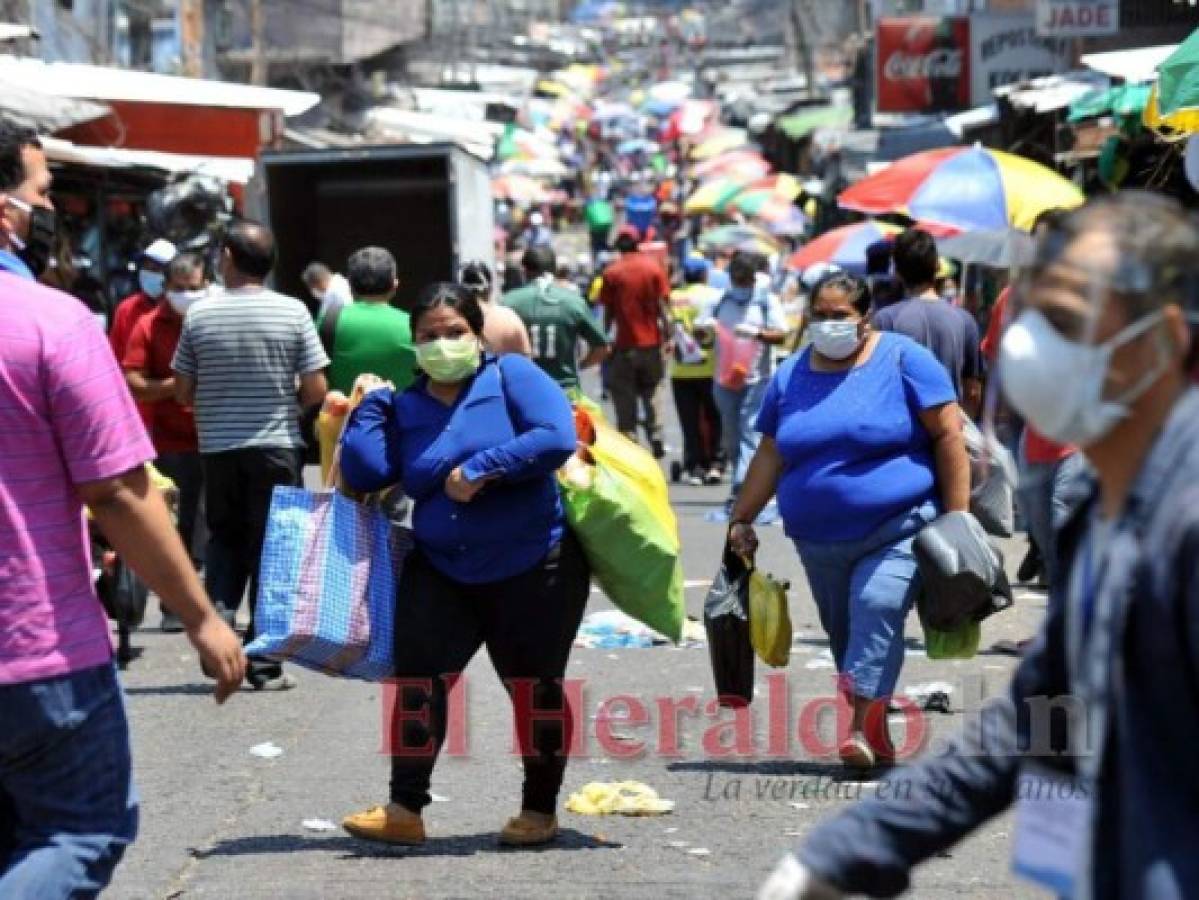 ¿Cómo evitar contagiarse de coronavirus en el mercado, el trabajo, el transporte y la casa?