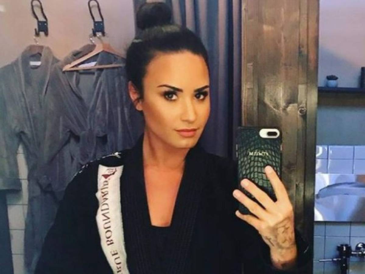 Demi Lovato eleva la temperatura en Instagram con sexy foto en lencería