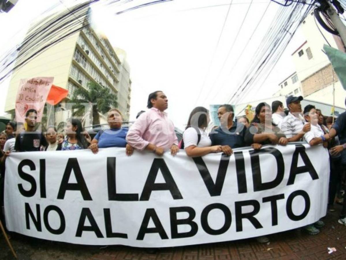 Ni ambiente ni votos tiene el tema de la despenalización del aborto en Honduras