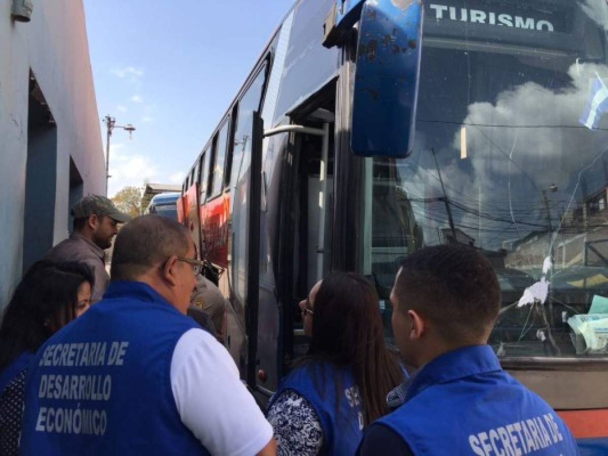 Inspecciona precios en empresas de transporte previo a viajes de Semana Santa   