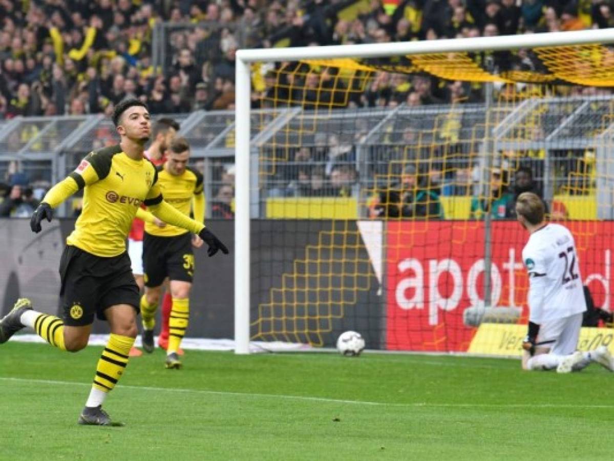 Dortmund gana y regresa a la cima de la Bundesliga