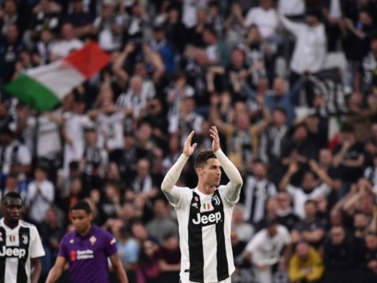 La Juventus logra su octava liga italiana seguida, Cristiano la primera