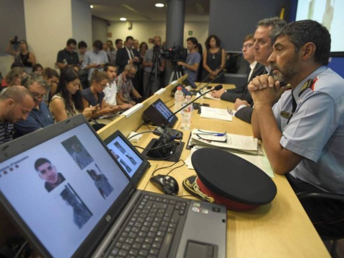 Caza europea contra el autor del atropello de Barcelona, posiblemente armado