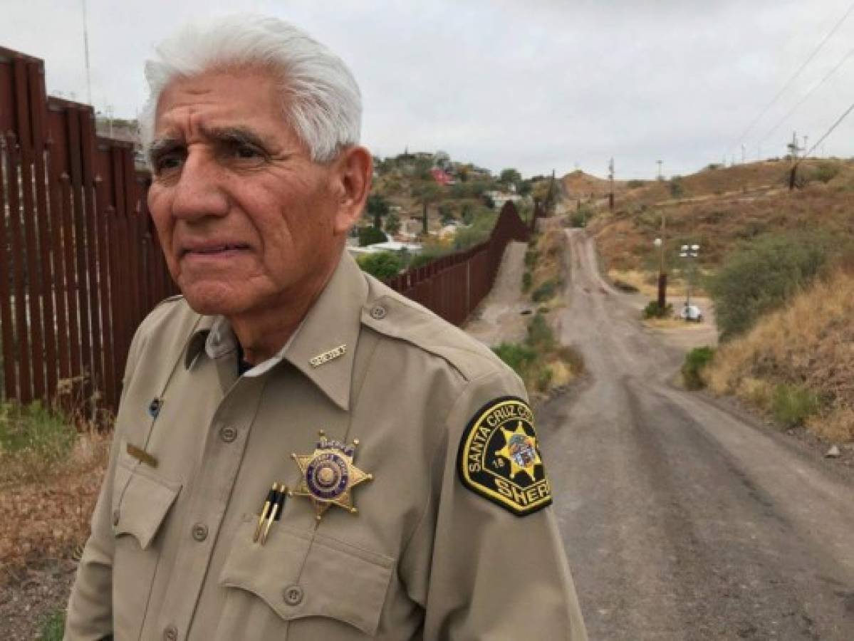 Sheriff en Arizona pide mejores políticas migratorias en Estados Unidos
