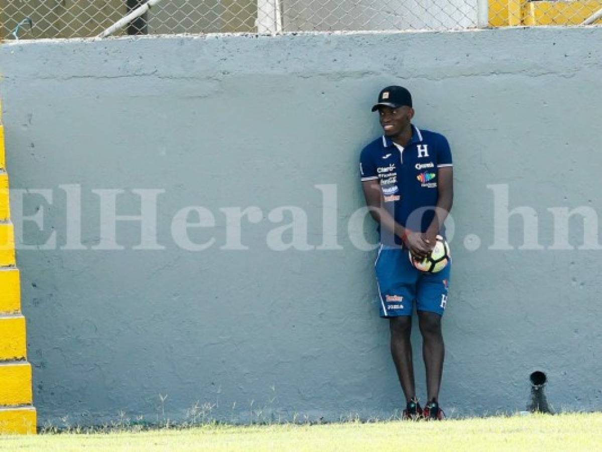 Alberth Elis sufre una lumbalgia y se ausenta del entreno de la Selección de Honduras