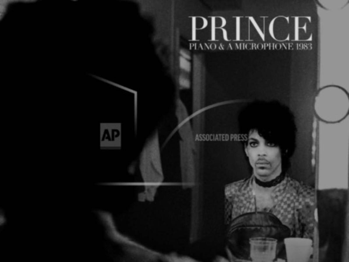 Nuevo álbum de Prince: solo él cantando al piano en su casa