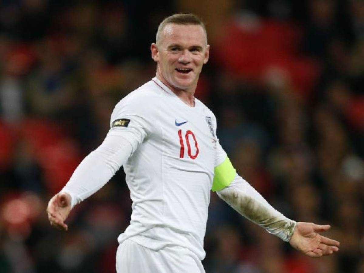 Inglaterra despide con honores a Rooney en goleada frente a Estados Unidos