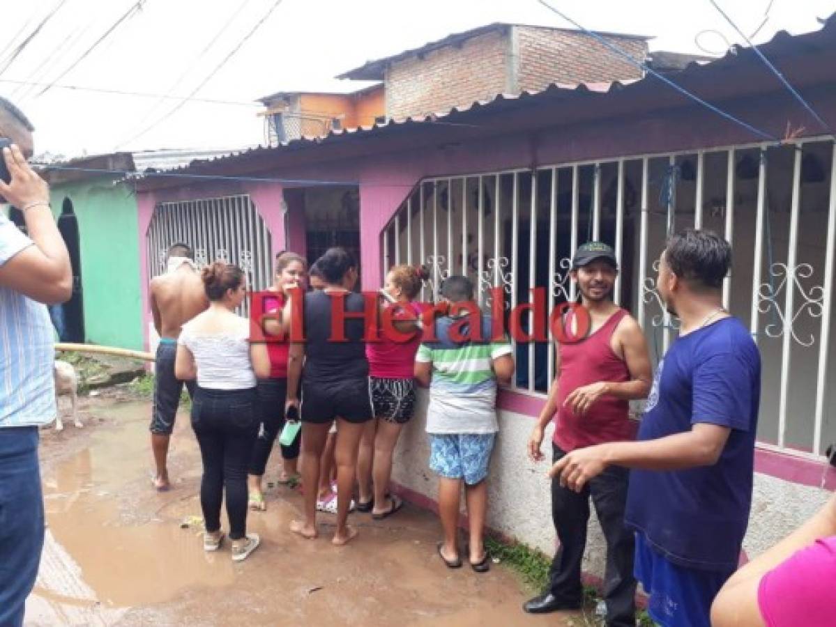 Voraz incendio dejó en la calle a una familia en la capital de Honduras