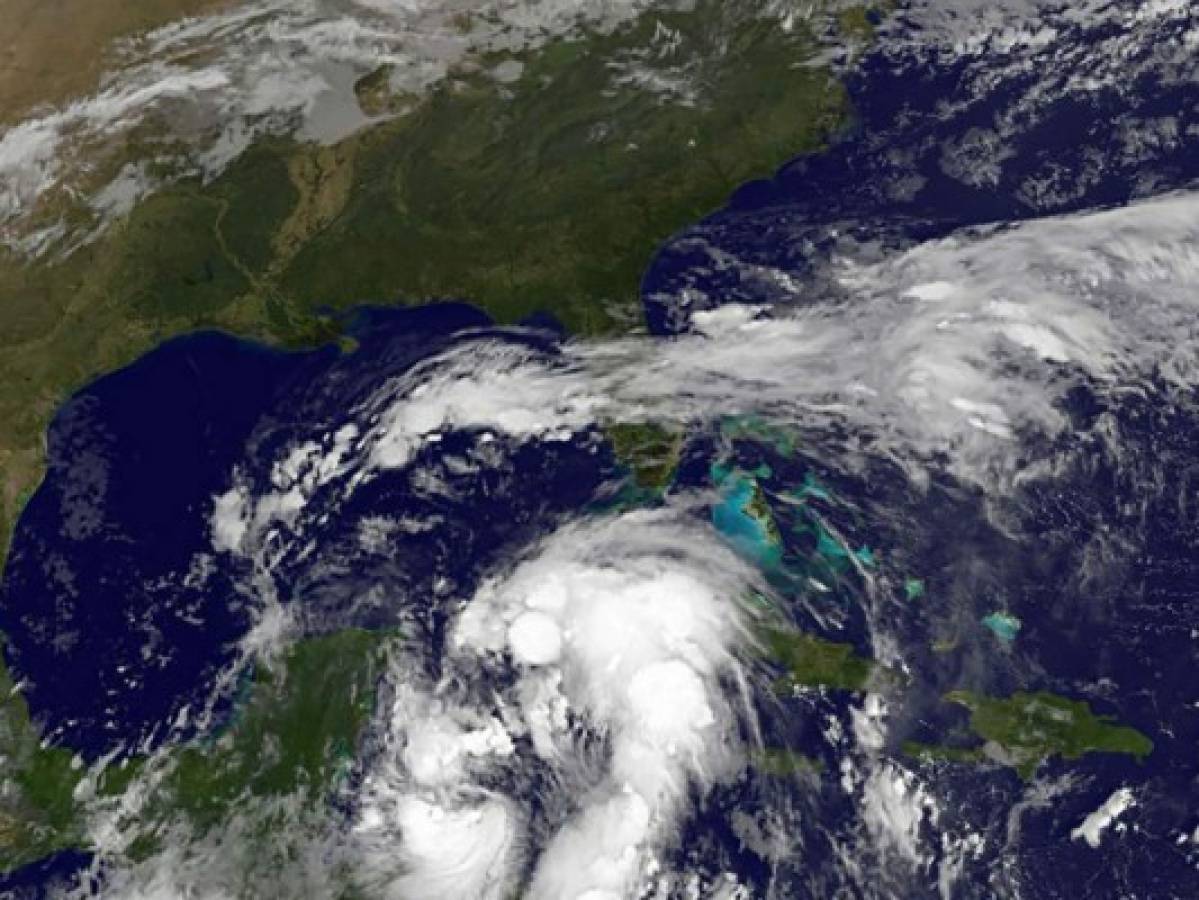 Tormenta Nate avanza a México y EEUU mientras Centroamérica intenta recuperarse