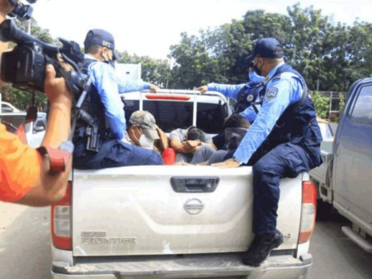 En libertad se defenderán policías acusados por la muerte de un ciudadano