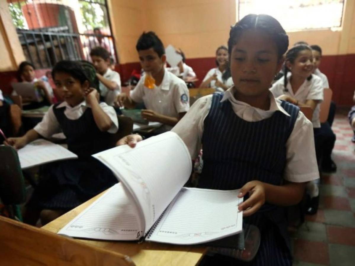 Cuidar el ambiente es tarea del Centro de Educación Básica República de Costa Rica