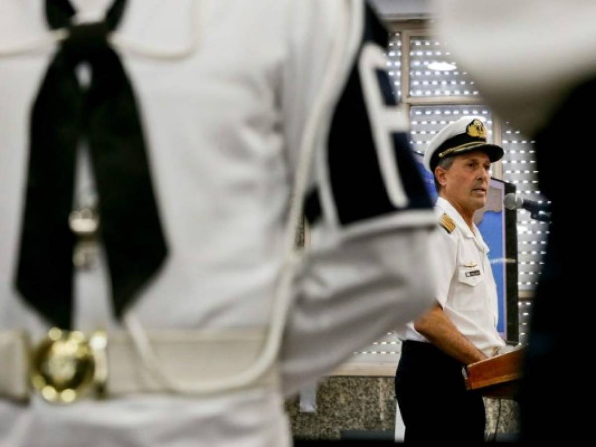 Capitán de submarino no consideró emergencia entrada de agua