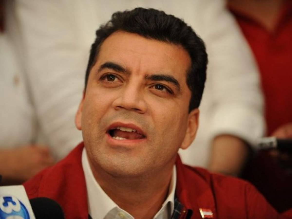 Partido Liberal nombra a Víctor Barahona como nuevo jefe de bancada en el Congreso Nacional