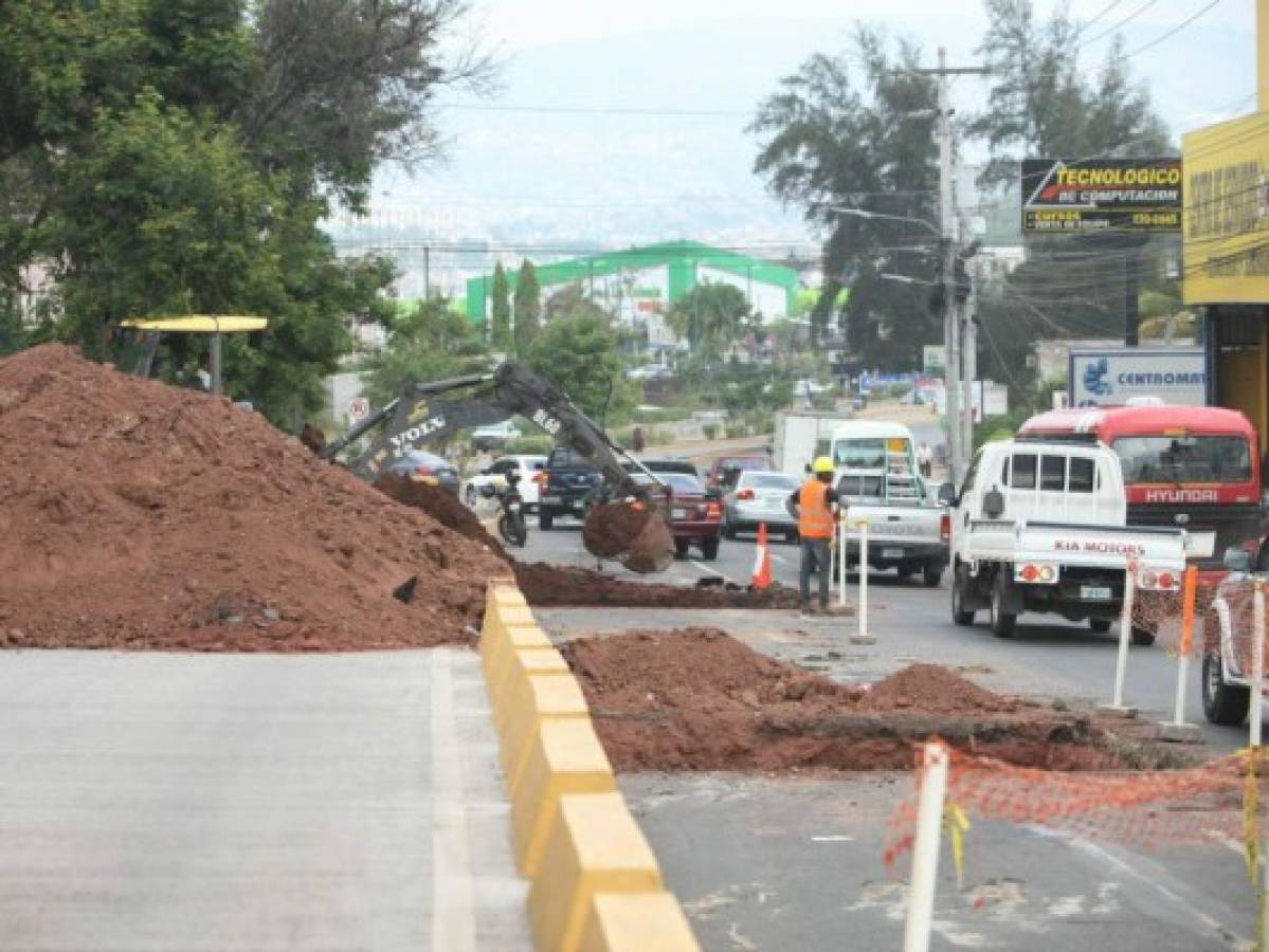 Construyen pilastras para puente elevado en Loma Linda