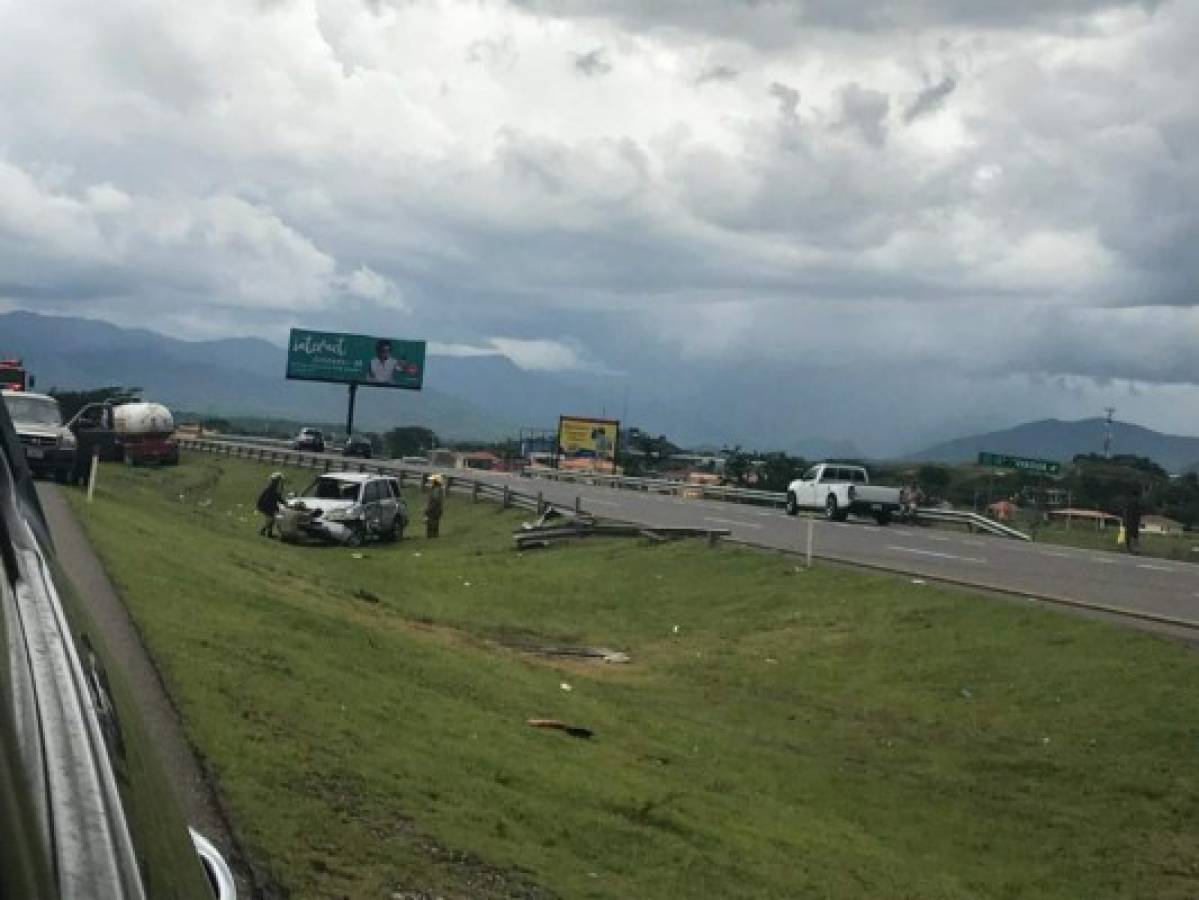 Dos personas resultan heridas en un accidente vehicular en la recta de Comayagua