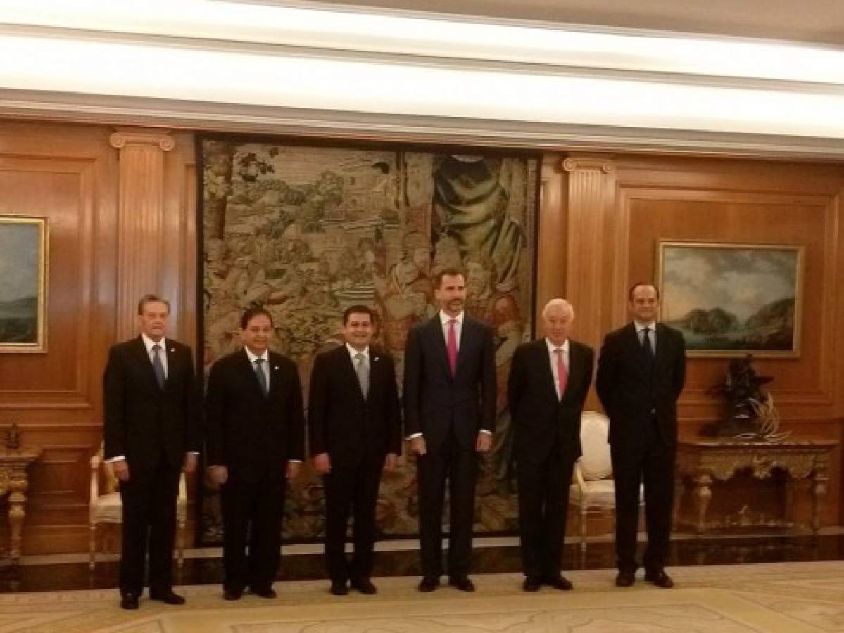 Juan Orlando Hernández y su visita presidencial con protocolo real