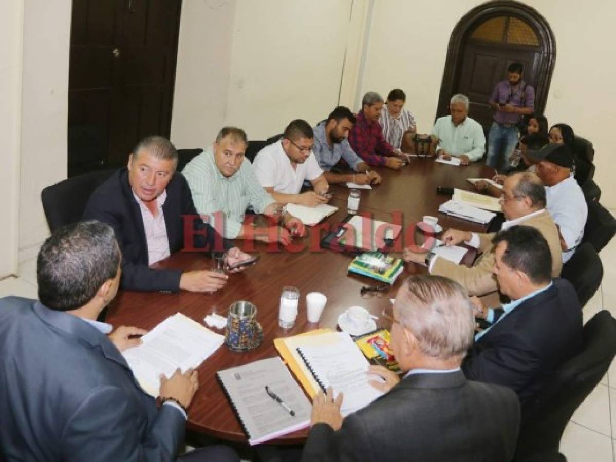 Pobladores y autoridades municipales de Talanga llegan a un acuerdo parcial