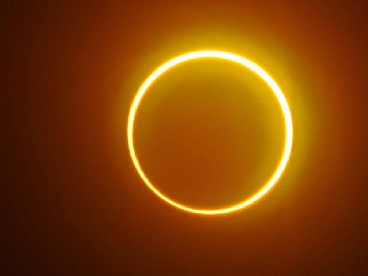 Inusual eclipse 'anillo de fuego' se pudo observar en Asia