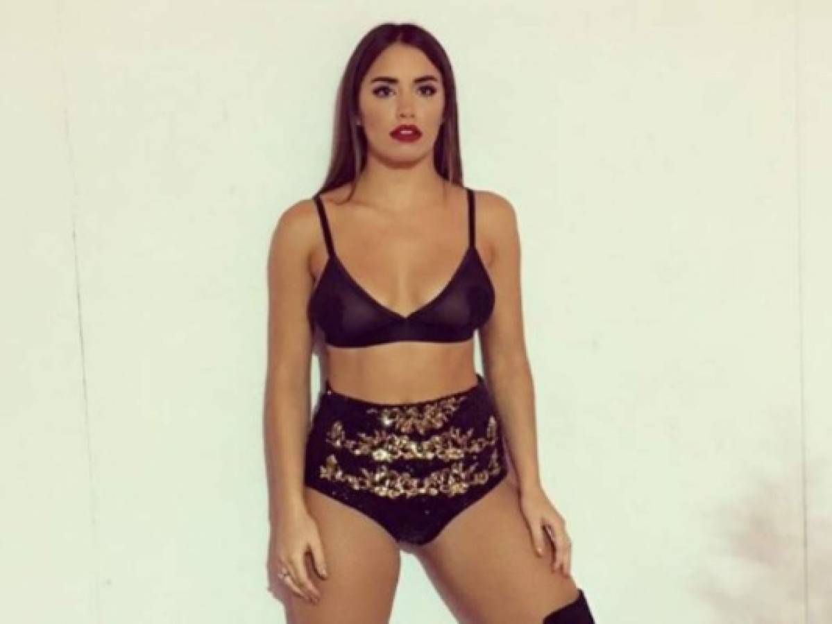 Actriz argentina, Lali Espósito, incendia las redes con sexys poses en bikini