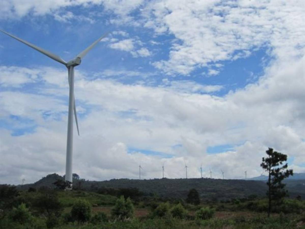 Españoles construirán parque eólico en Honduras