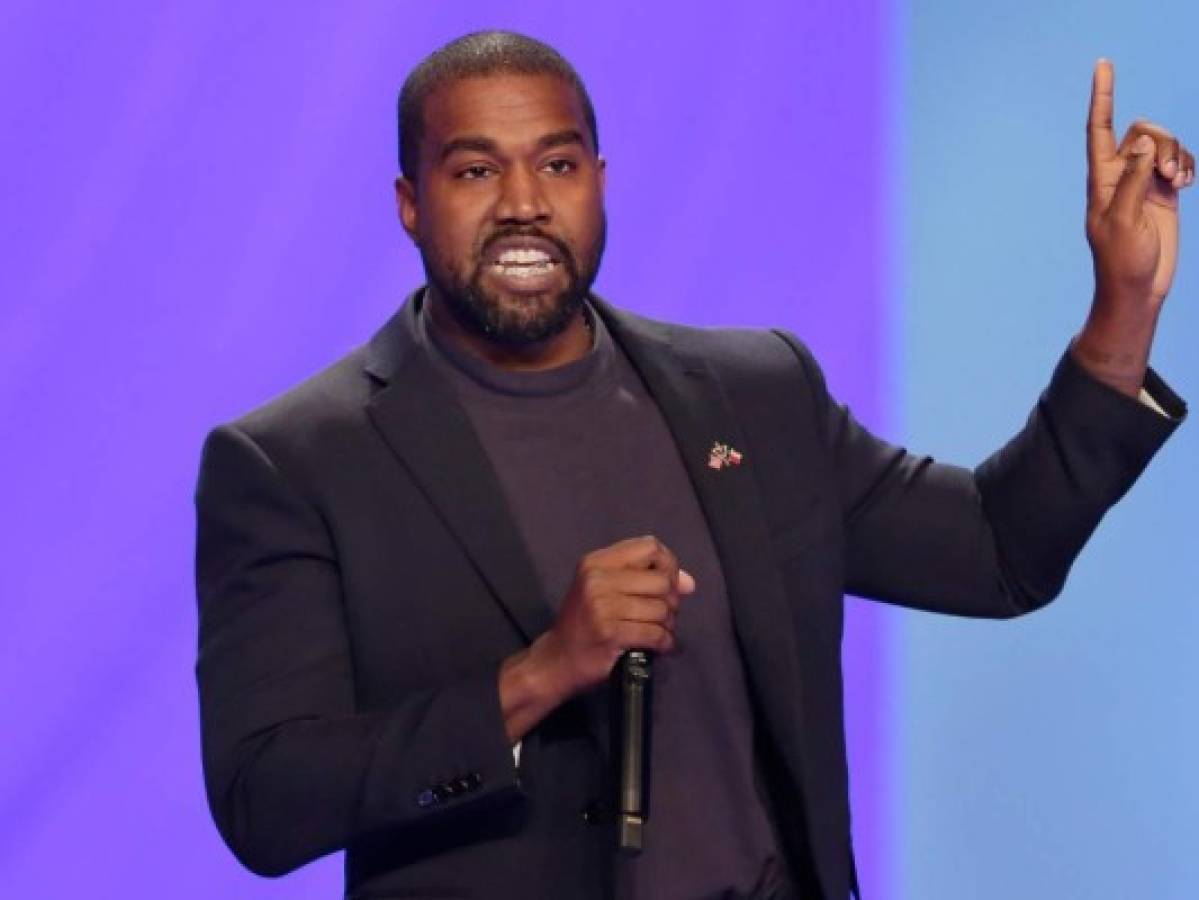 Kanye West retira su pedido para aparecer como candidato presidencial